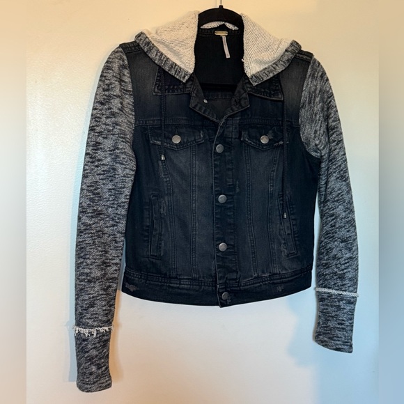 Free People Distressed Black Denim Jacket with Grey Knit Sleeves & Hood in XS - Picture 5 of 12